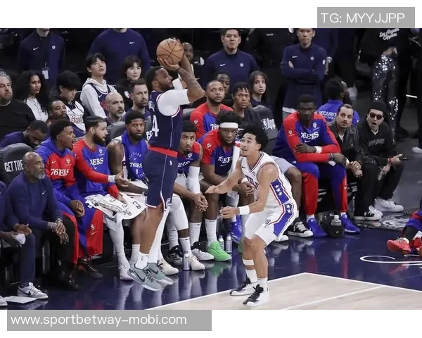 老鹰队对浓眉表现出浓厚兴趣交易方案或涉及里萨谢 老鹰队对浓眉表现出浓厚兴趣交易方案或涉及里萨谢